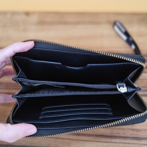 Kate Spade Black, Pink & White Striped Wristlet, Signature Logo on Inside, EUC - Picture 4 of 5
